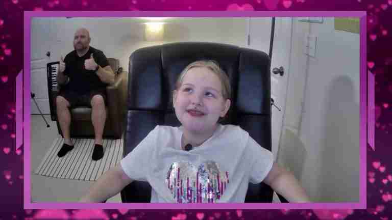 Read more about the article Happy Valentine’s Day 2021: Ava Plays Adopt Me on Roblox