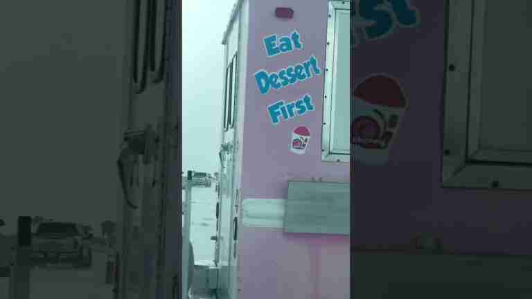 Read more about the article Wild Storm Surprises Beachgoers at Huguenot Memorial Park