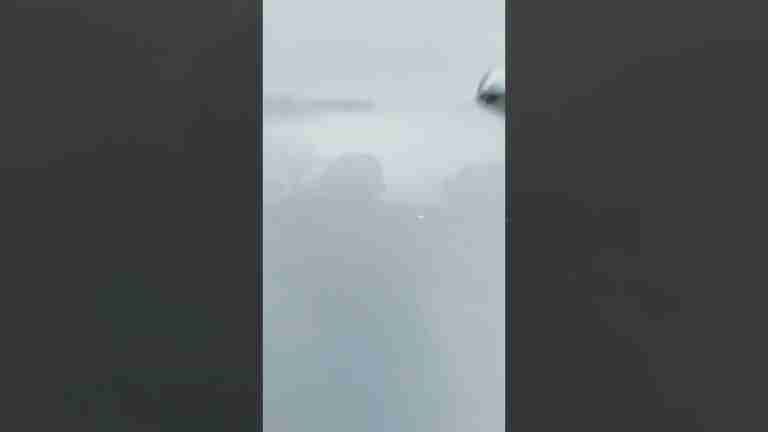 Read more about the article 🚘🚘🚘I’m in a car