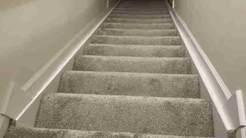 How to walk down the stairs